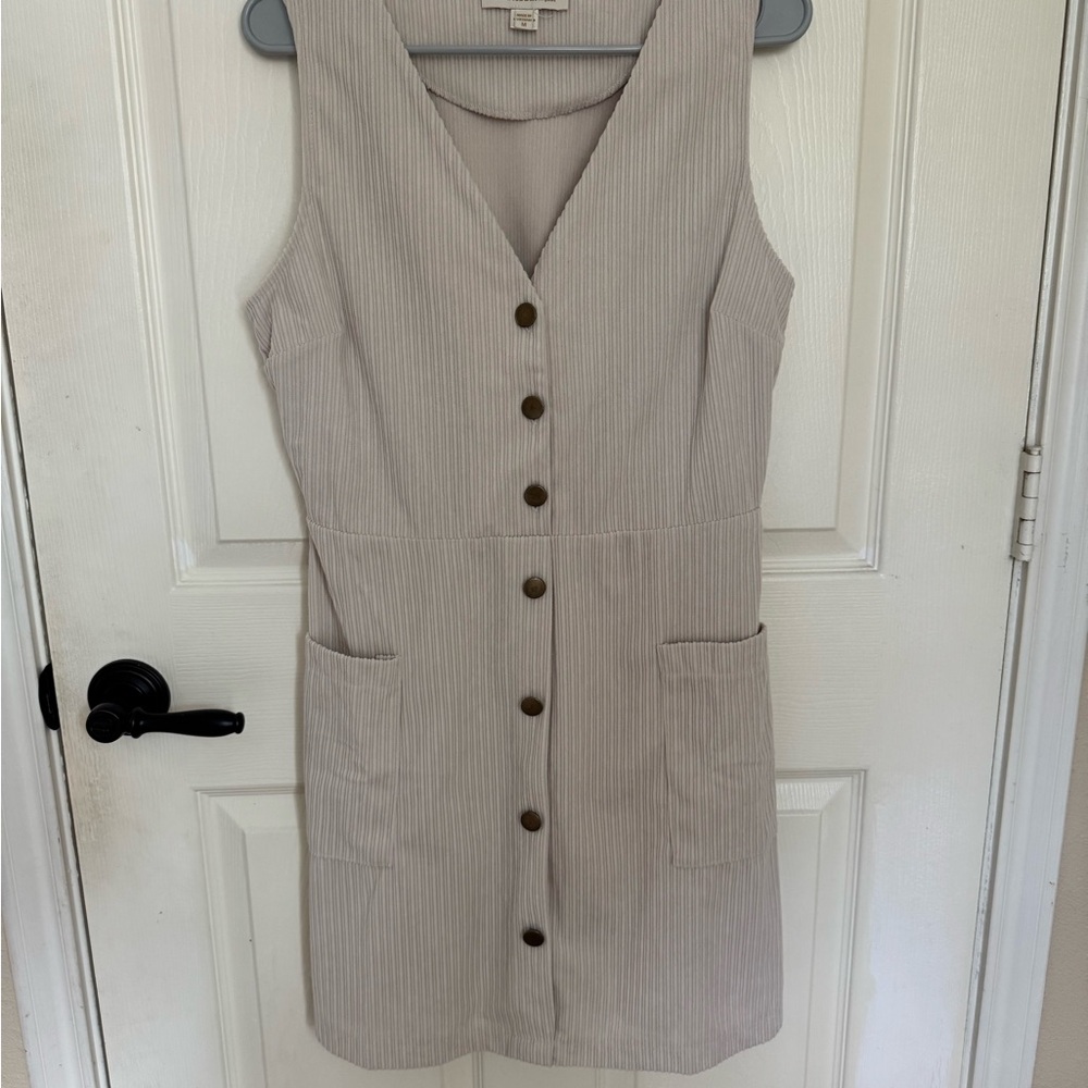 Monteau Cream Tan Sleeveless Sheath Dress